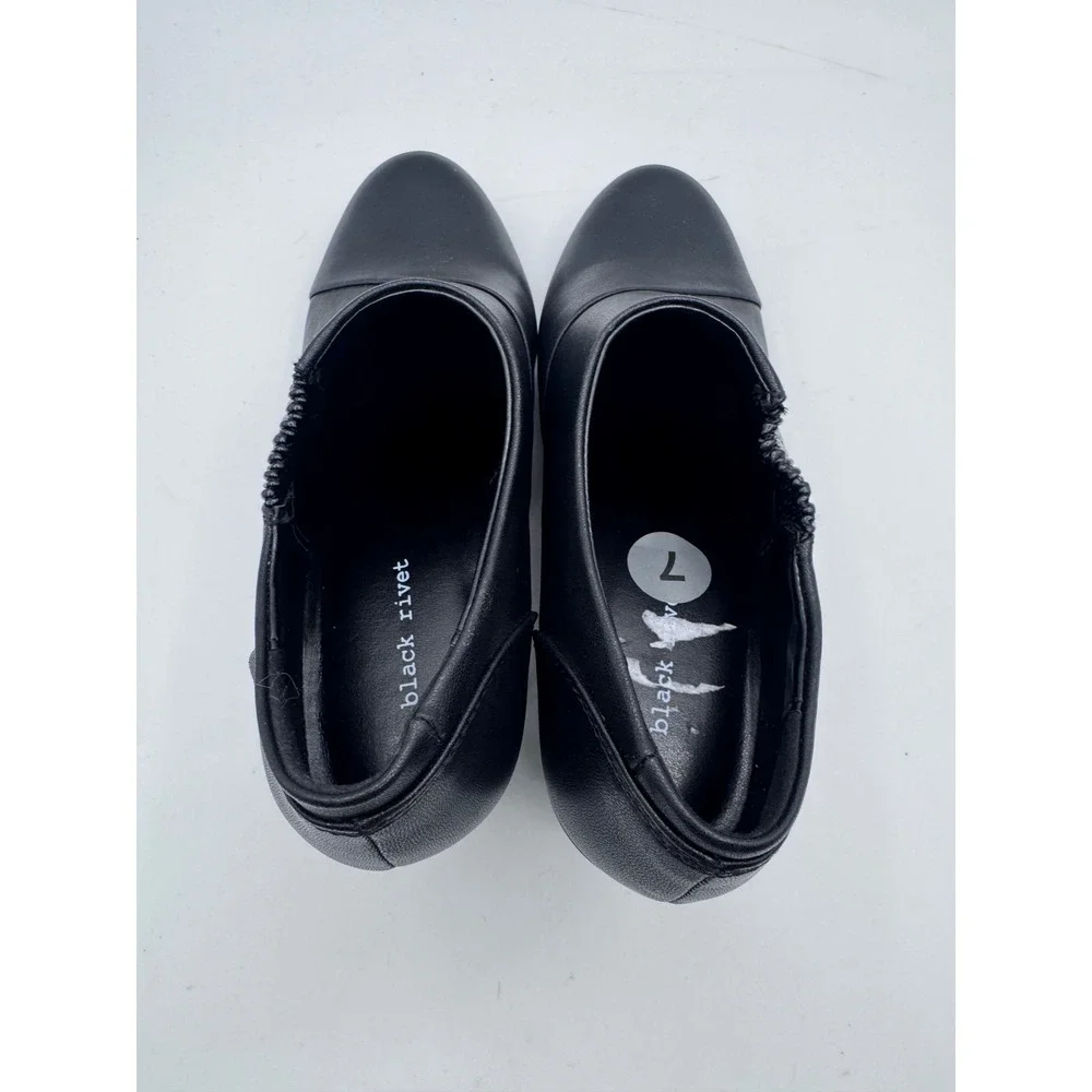 Black Rivet follow color shoes